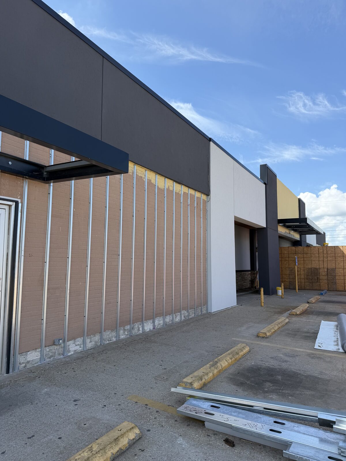 La Villita — before photo 3